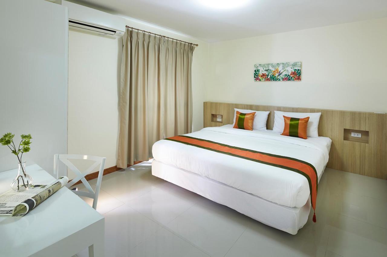 The Plimplace Hotel Банкок Екстериор снимка